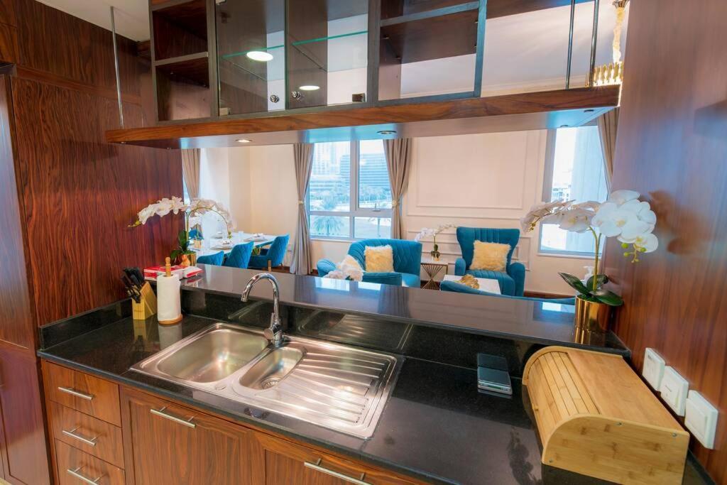 First Class 2Br With Full Burj Khalifa And Fountain View ดูไบ ภายนอก รูปภาพ