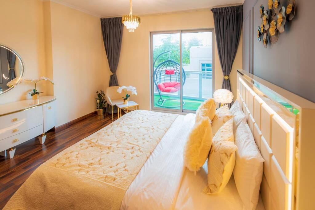 First Class 2Br With Full Burj Khalifa And Fountain View ดูไบ ภายนอก รูปภาพ