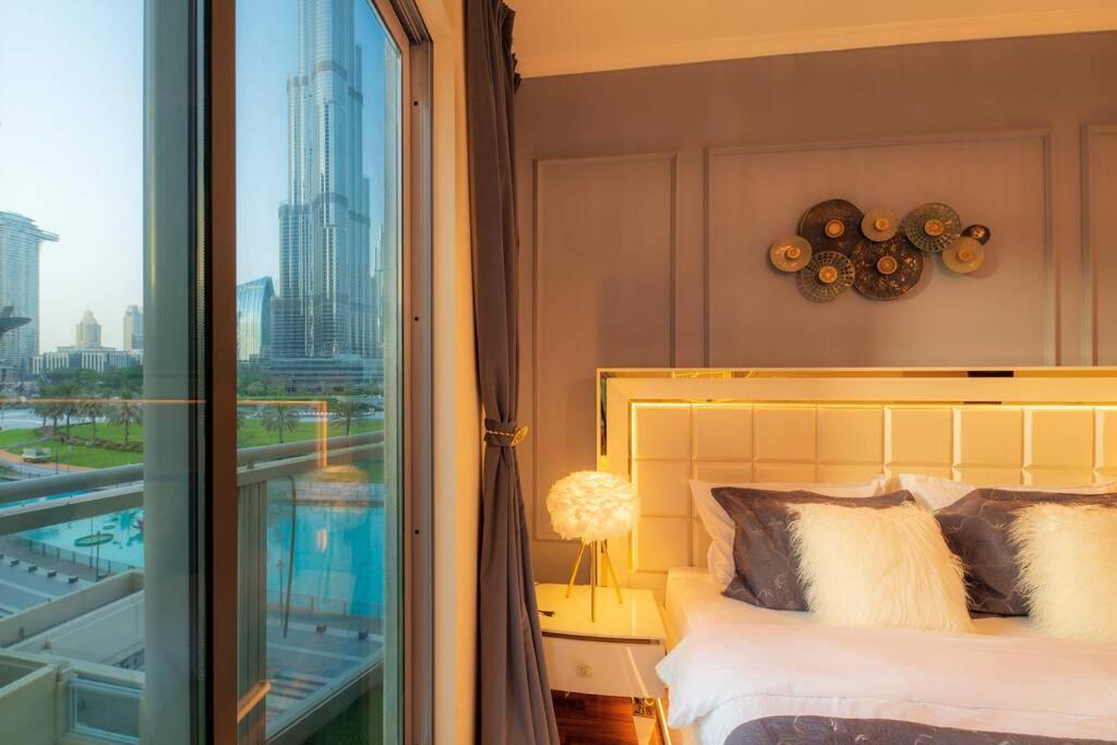 First Class 2Br With Full Burj Khalifa And Fountain View ดูไบ ภายนอก รูปภาพ